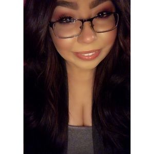 Meet your Posher, Nichole